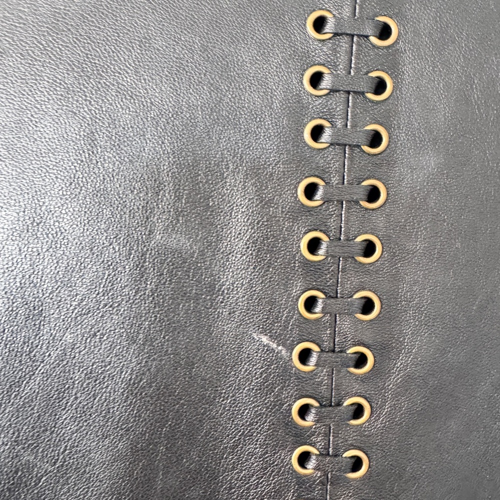 Vintage Zelda Black Leather Jacket with Gold Detailing - Picture 7 of 8